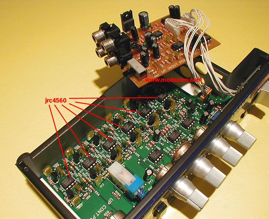 vestax-dphx1-Dx.jpg (248539 bytes)