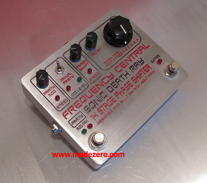 sonic-death-ray-Ax.jpg (178565 bytes)